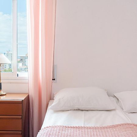Sea View Apartments Malgrat de Mar Luaran gambar