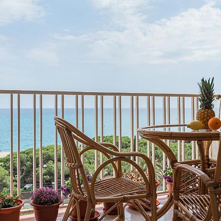 Sea View Apartments Malgrat de Mar Luaran gambar
