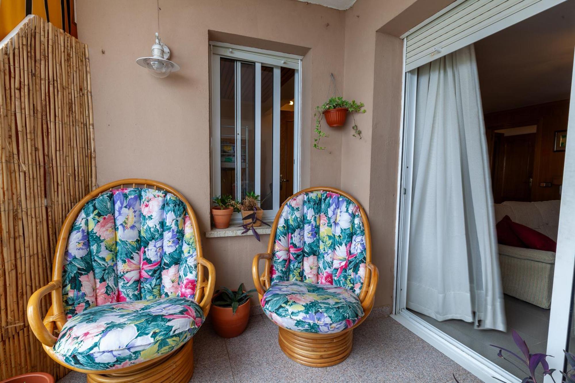 Sea View Apartments Malgrat de Mar Luaran gambar