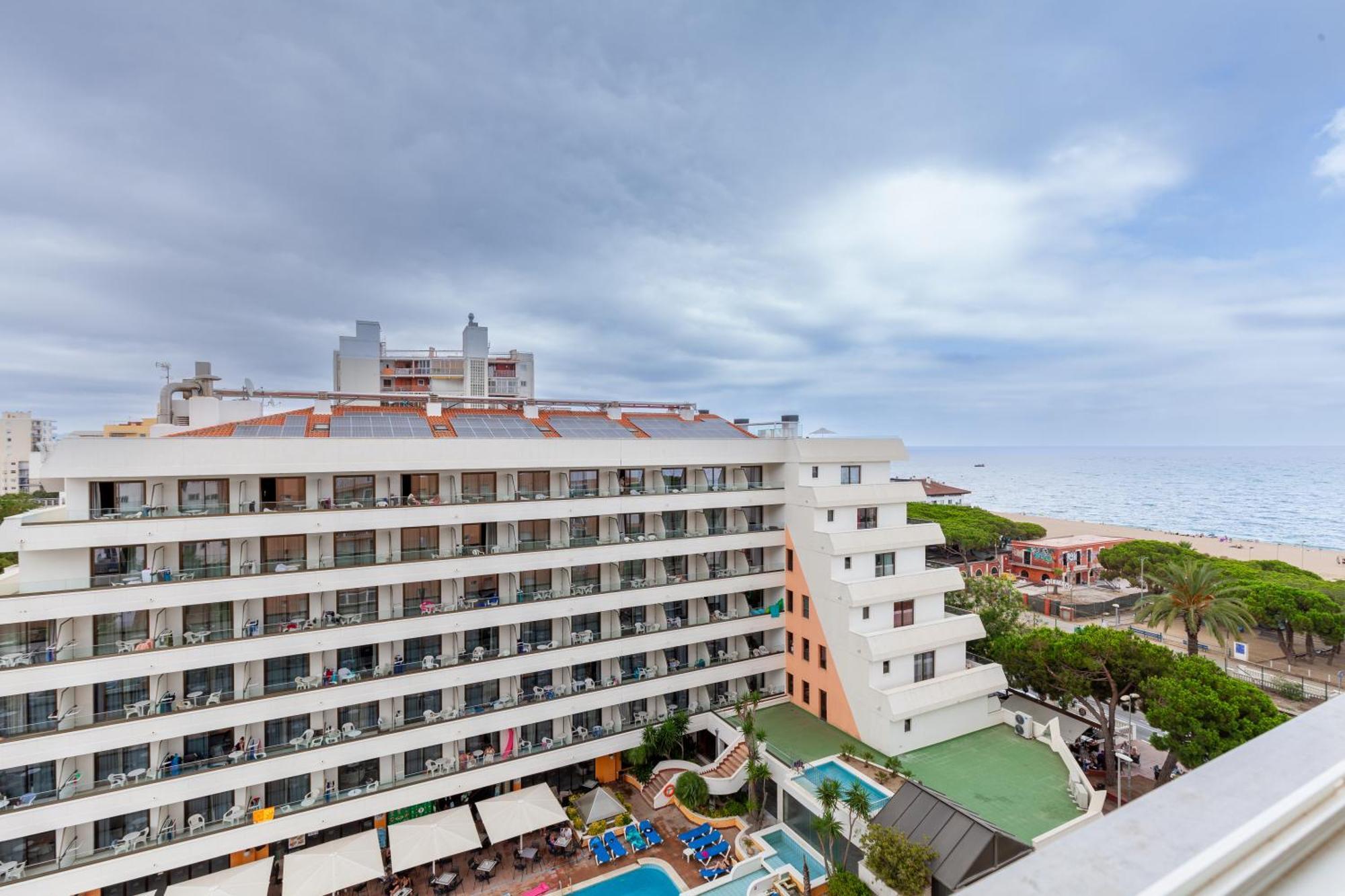 Sea View Apartments Malgrat de Mar Luaran gambar