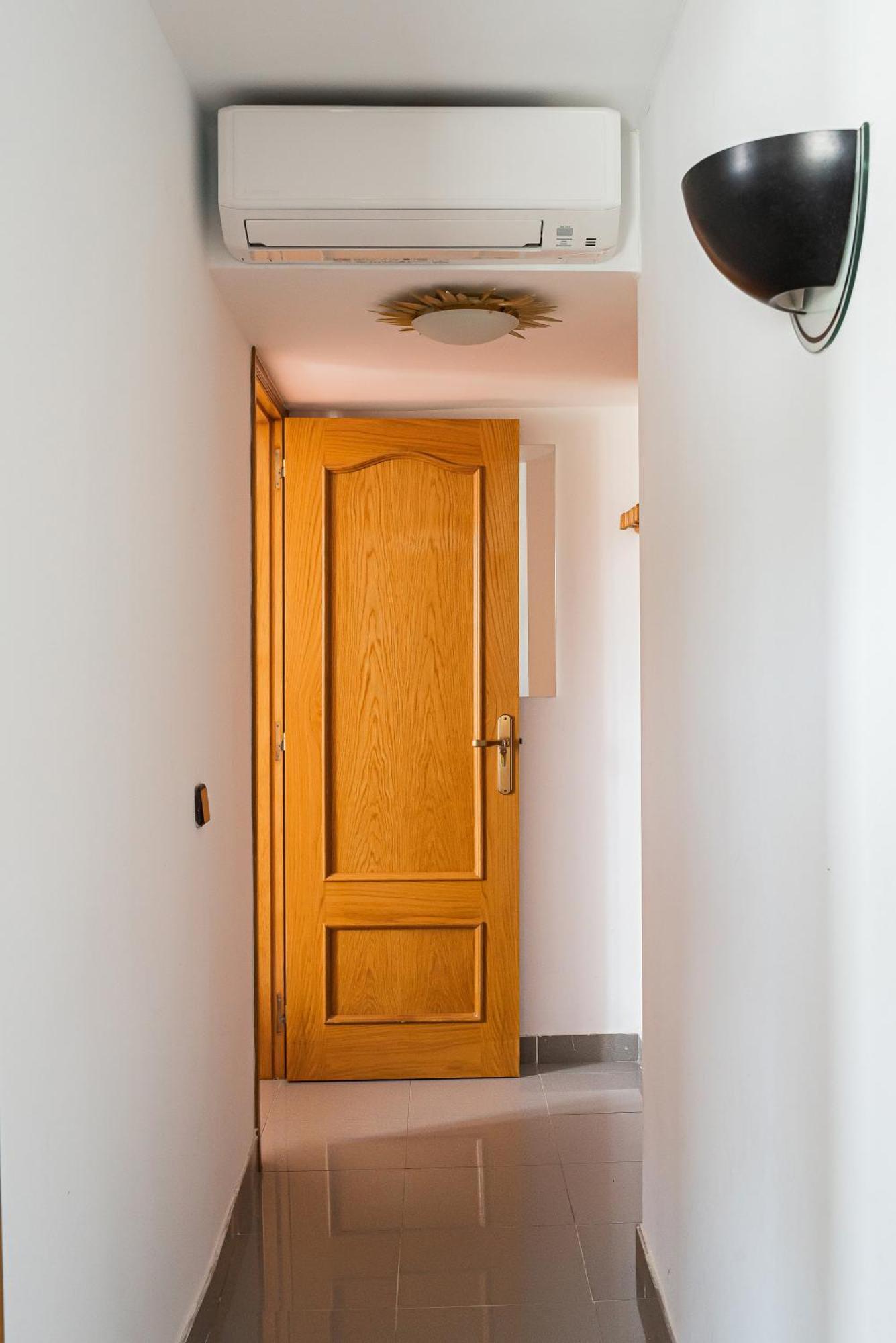 Sea View Apartments Malgrat de Mar Luaran gambar